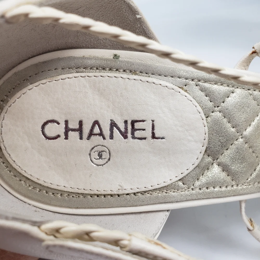 CHANEL 💋in excellent